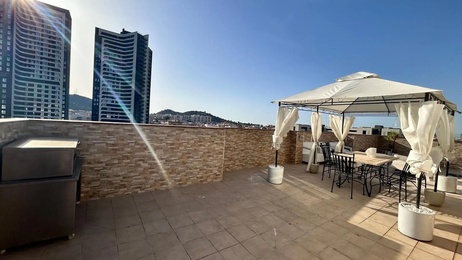 דירות מאלגה Skyscraper Viewpoint Infinite Views - El Mirador Con Vistas Infinitas